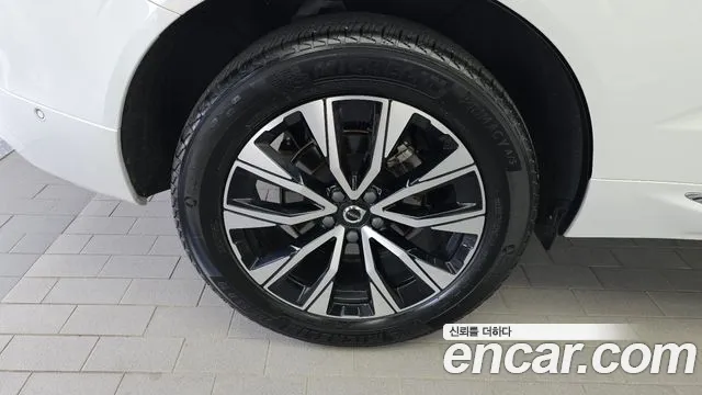 Вольво XC60 — Фото автомобиля 5