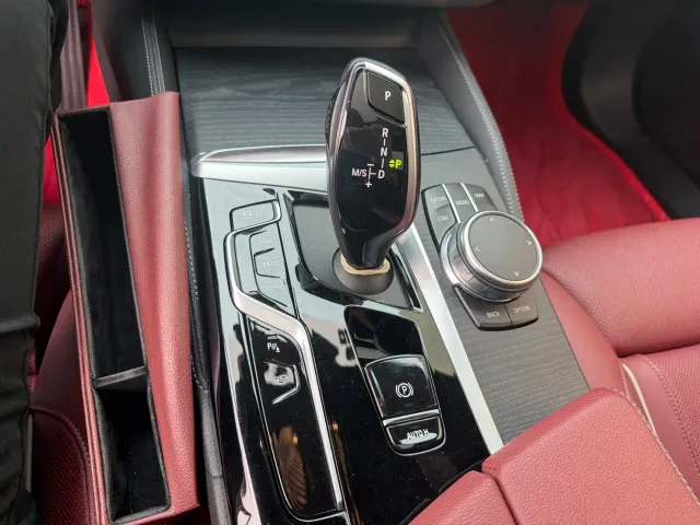 BMW 5 Series — Фото автомобиля 22