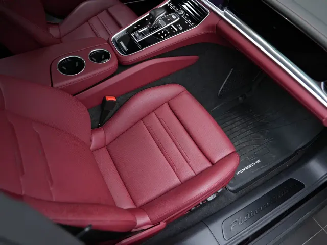 Porsche Panamera — Фото автомобиля 28