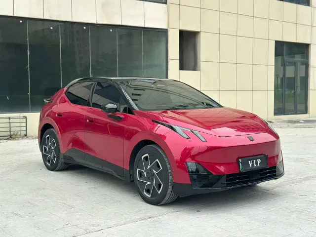 Lynk & Co Z20 — Фото автомобиля 3