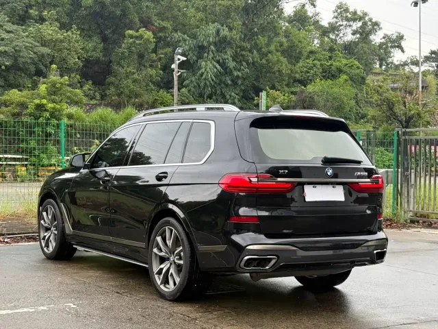 BMW X7 — Фото автомобиля 15