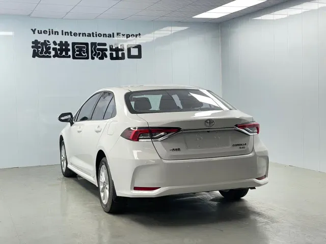 Toyota Corolla — Фото автомобиля 8