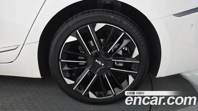 Kia K8 The New K8 2.5 Бензин 2WD — Фото автомобиля 17