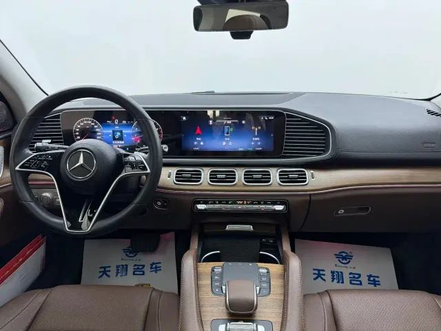 Mercedes-Benz GLE-Class — Фото автомобиля 8