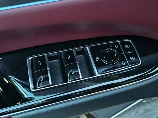 Cadillac XT5 — Фото автомобиля 16