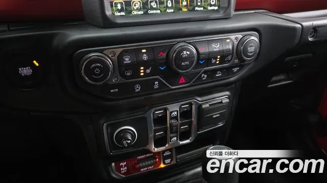 Jeep Wrangler Wrangler (JL) — Фото автомобиля 17