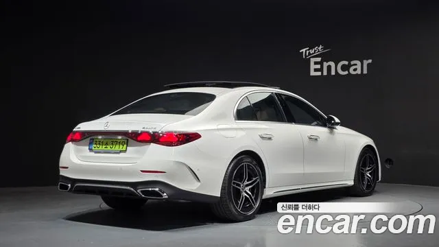 Mercedes-Benz E-Class W214 — Фото автомобиля 2