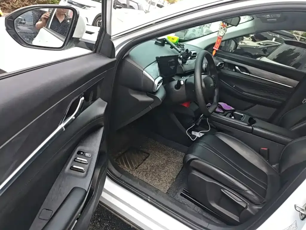 Dongfeng Aeolus SKY EV01 2025 530km AIR — Фото автомобиля 15