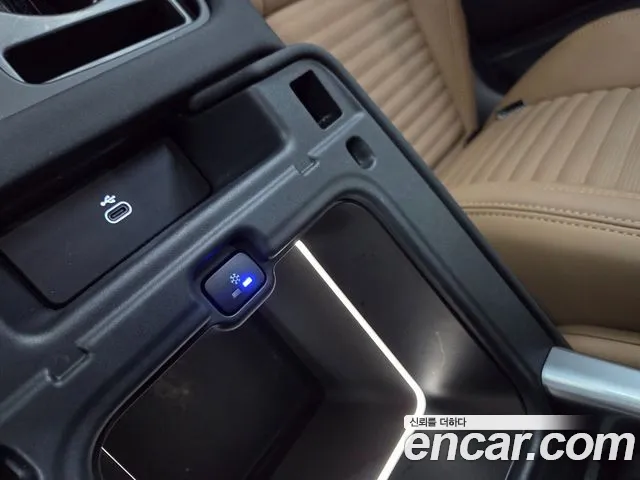 Land Rover Discovery — Фото автомобиля 12