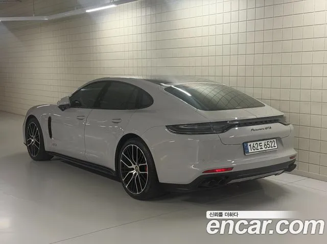 Porsche Panamera — Фото автомобиля 4