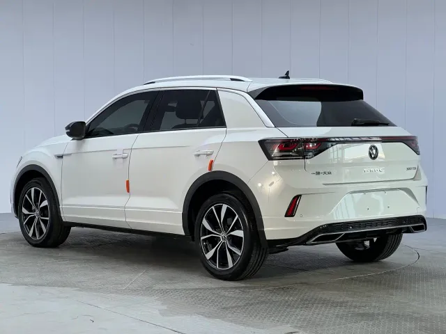 Volkswagen T-Roc — Фото автомобиля 25