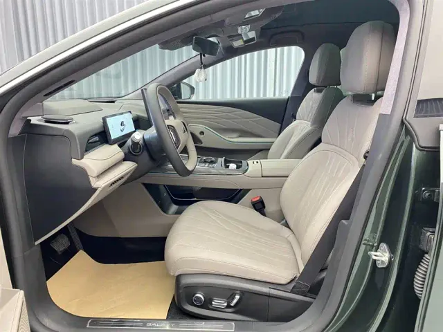 Geely Galaxy Xingyao 8 — Фото автомобиля 7