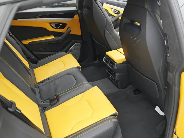 Lamborghini Urus — Фото автомобиля 14