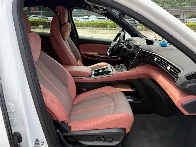 Nio EC6 — Фото автомобиля 11