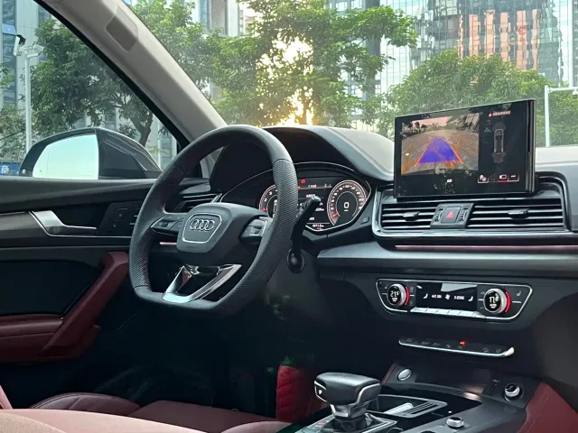 Audi Q5L — Фото автомобиля 12