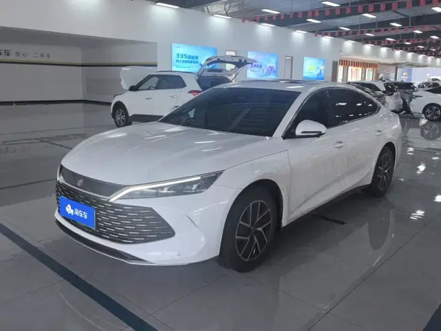 Фотография автомобиля — BYD Qin L