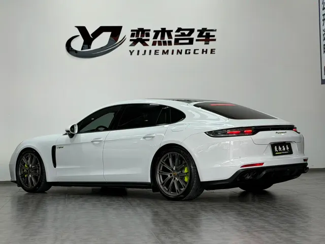 Porsche Panamera — Фото автомобиля 8