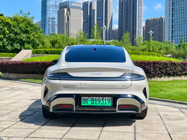 Xiaomi SU7 — Фото автомобиля 16