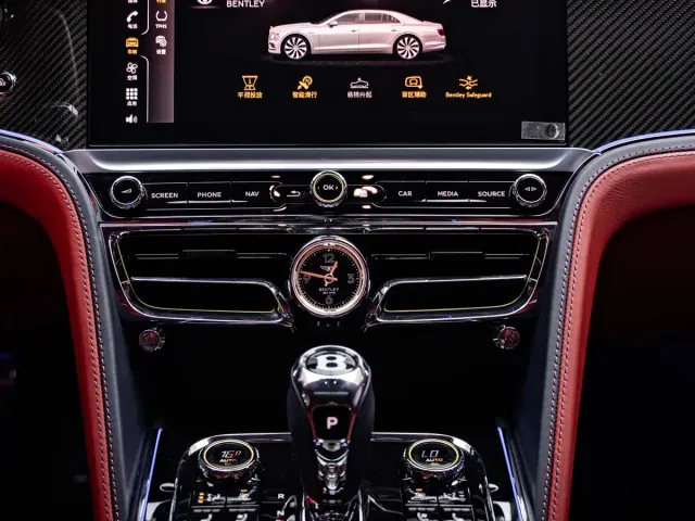 Bentley Flying Spur — Фото автомобиля 10