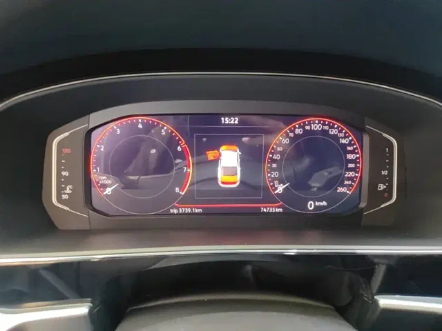 Volkswagen Passat — Фото автомобиля 11