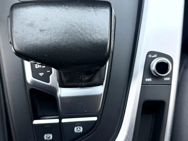 Audi A4L — Фото автомобиля 8