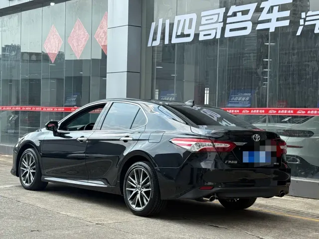 Toyota Camry — Фото автомобиля 9