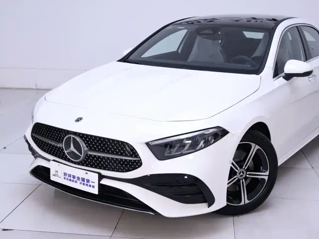 Mercedes-Benz A-Class — Фото автомобиля 3