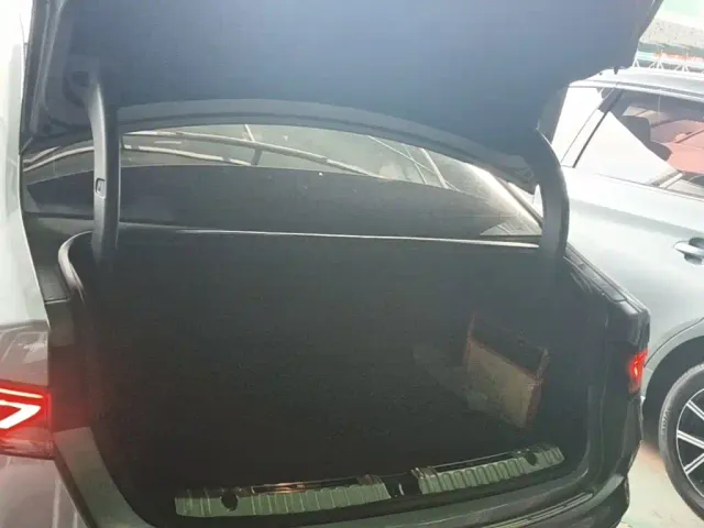 BYD Qin PLUS 2024 Glory Edition DM-i 55KM Leading — Фото автомобиля 18