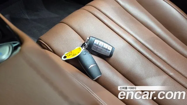 Genesis G80 Бензин 2.5 турбо 2WD — Фото автомобиля 12
