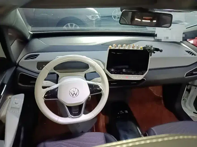 Volkswagen ID.3 — Фото автомобиля 9