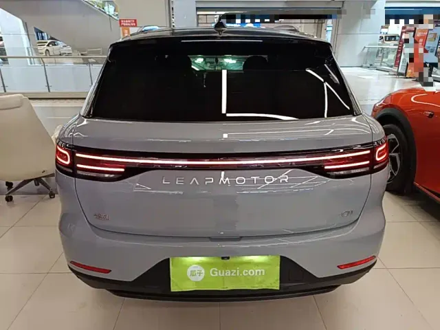 Leapmotor C11 — Фото автомобиля 5