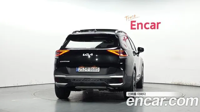Kia Sportage Sportage 5-е поколение Бензин 1.6 турбо 2WD — Фото автомобиля 4