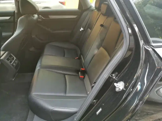 Honda Accord — Фото автомобиля 16