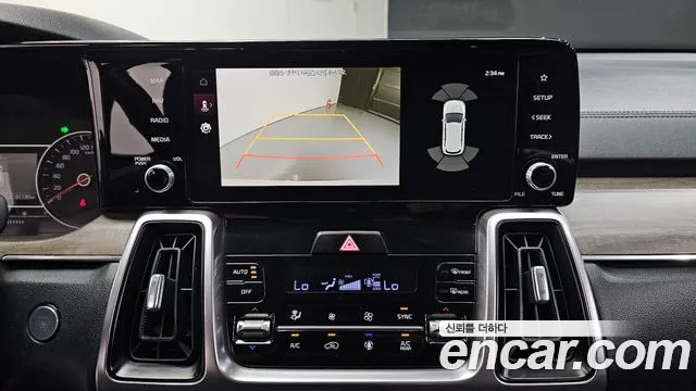 Kia Sorento Sorento 4-е поколение Бензин 2.5T 2WD — Фото автомобиля 14
