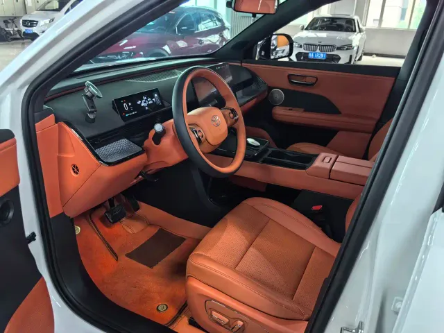 Toyota BoZhi 3X — Фото автомобиля 5