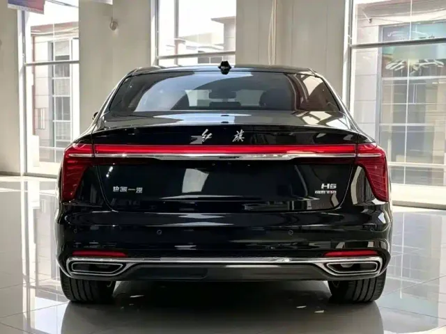 Hongqi H5 — Фото автомобиля 8