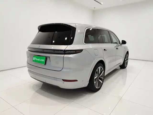 Li Auto L9 — Фото автомобиля 6
