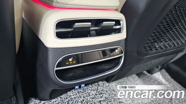 Genesis GV70 2.5T Бензин 2WD — Фото автомобиля 26