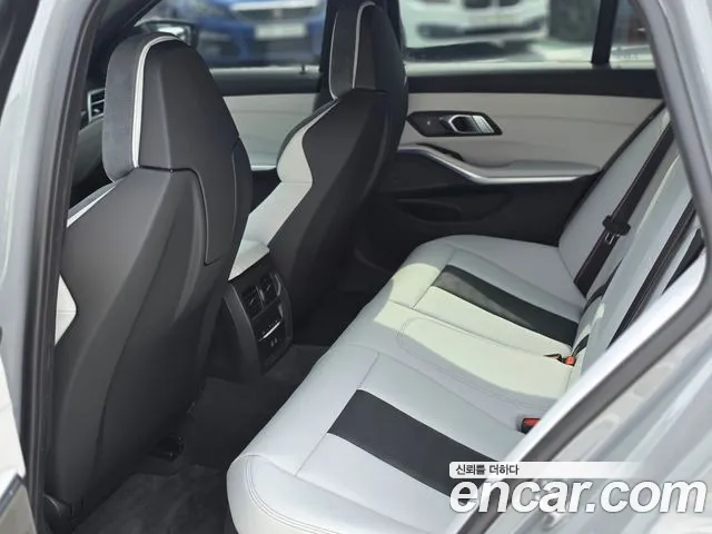 BMW M3 G80 — Фото автомобиля 10
