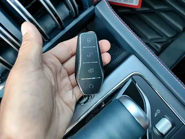 BYD Yuan PLUS — Фото автомобиля 16