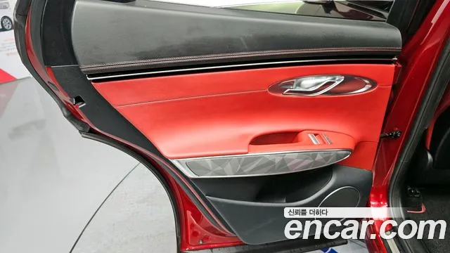 Genesis GV70 2.5T Бензин 2WD — Фото автомобиля 24