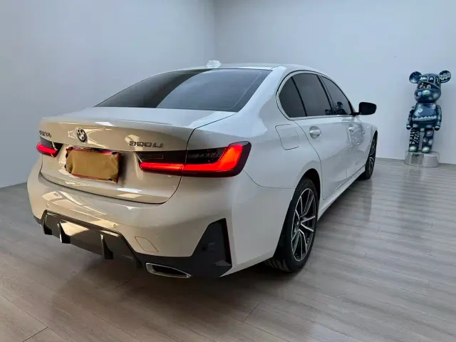 BMW 3 Series — Фото автомобиля 5