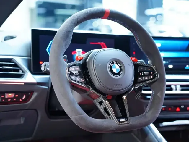 BMW M4 — Фото автомобиля 30