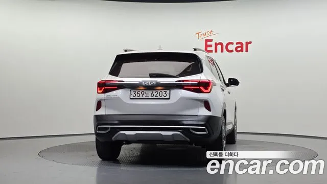 Kia Seltos — Фото автомобиля 4