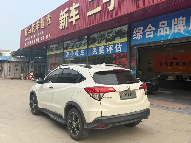 Honda Vezel — Фото автомобиля 5