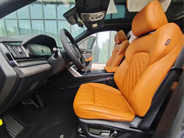 BYD Tang — Фото автомобиля 4