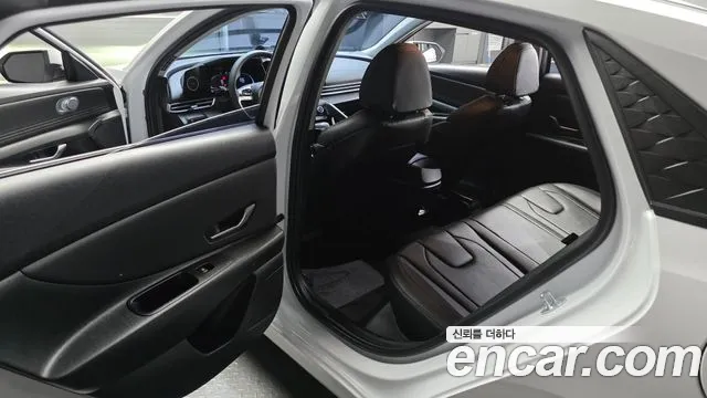 Hyundai AVANTE Новый Avante (CN7) — Фото автомобиля 11