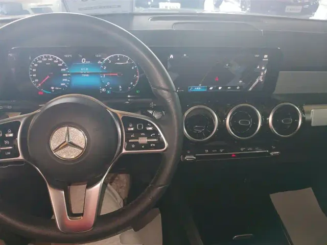 Mercedes-Benz GLB-Class — Фото автомобиля 9