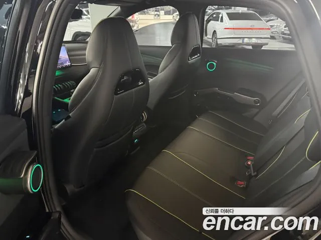 BYD Atto 3 — Фото автомобиля 10
