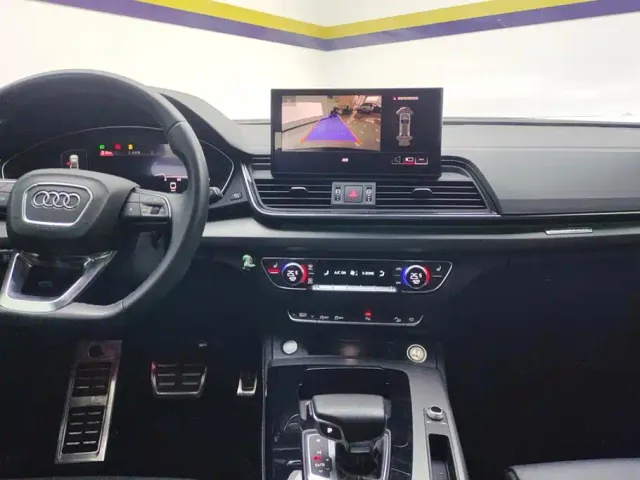 Audi Q5L — Фото автомобиля 13